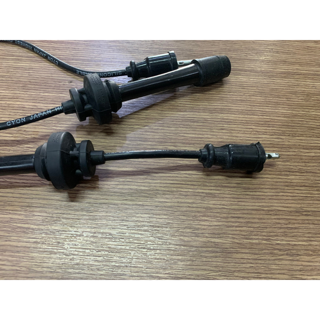 Bộ 2 Dây Phin, Dây cao áp Dùng Cho Xe Ford Laser, Mazda premacy 1.8 mã FP 0118140 loại tốt