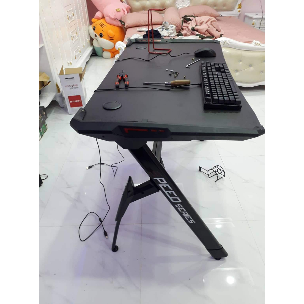 Bàn gaming Speed R1