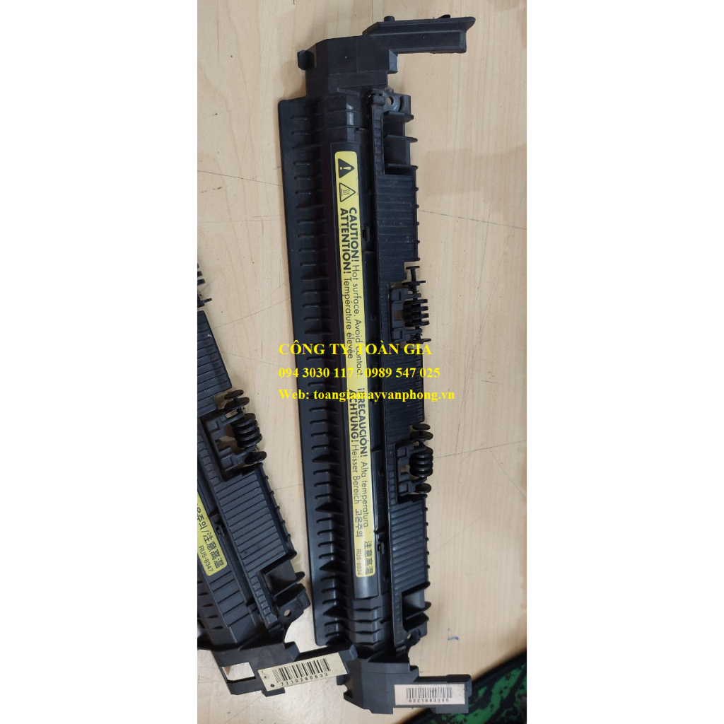 Ốp lăn giấy ra  máy in canon 2900/3000/HP 1020/1010