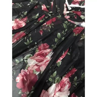 Vải thun lưới hoa hồng nền đen co dãn 4 chiều , dai chắc mềm mịn _