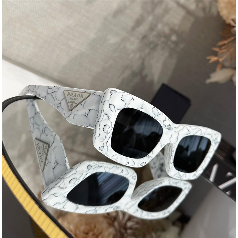 Kính mát PRADA NEW SS23