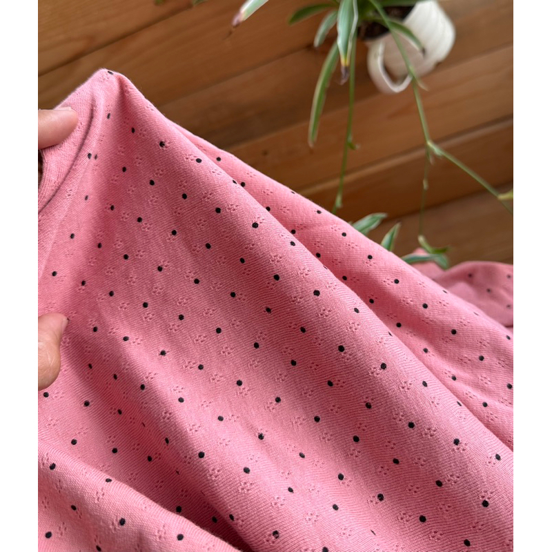 Cotton gân thông hơi, màu kem và milieu green