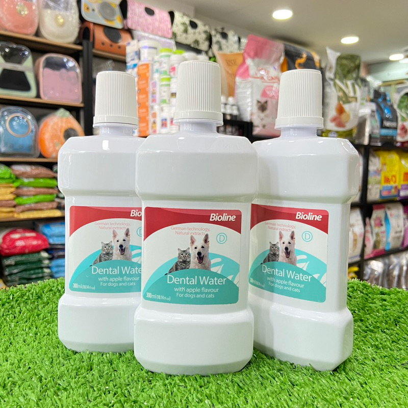 Nước uống thơm miệng, sạch răng dành cho Chó mèo Bioline 300ml