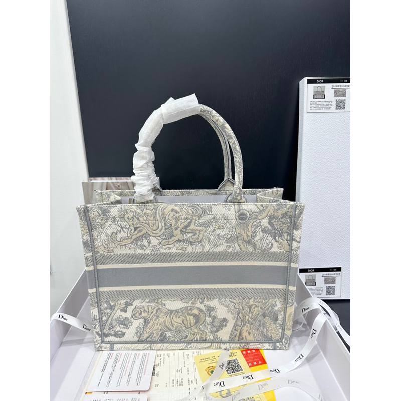 Túi DR Booktote Nguyên bản Sz 36cm thêu Thổ Cẩm Fullbox bill nơ thẻ VIP
