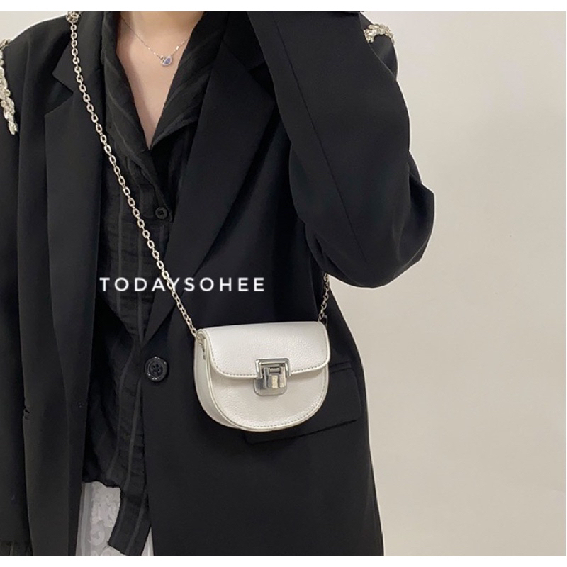 Túi mini bán nguyệt