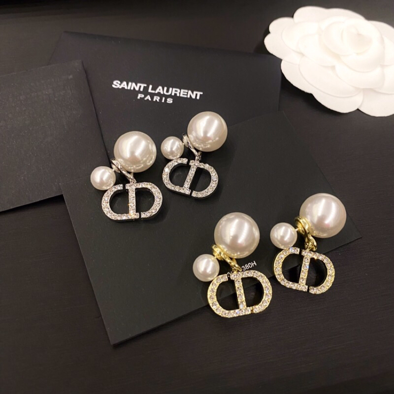 Khuyên tai cd đá-sale châu trầy