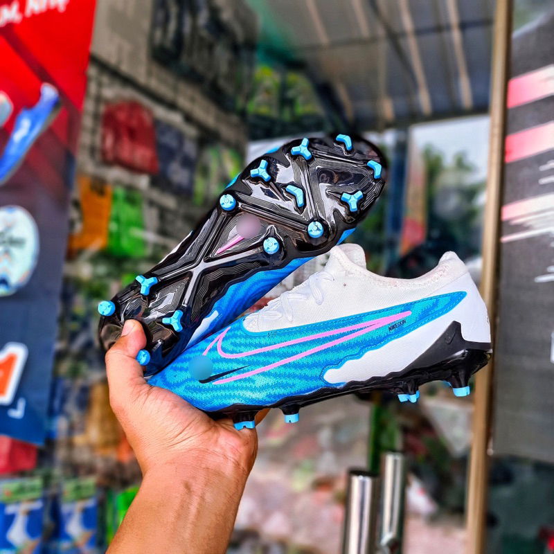 Giày bóng đá Phantom GX Pro Fg