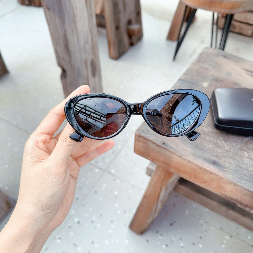 Kính mát Versace viền đen, tròng xám tối, càng Logo VE4433U GB1/87 Black