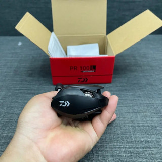 Máy Câu Ngang Daiwa PR100 - Máy đỏ