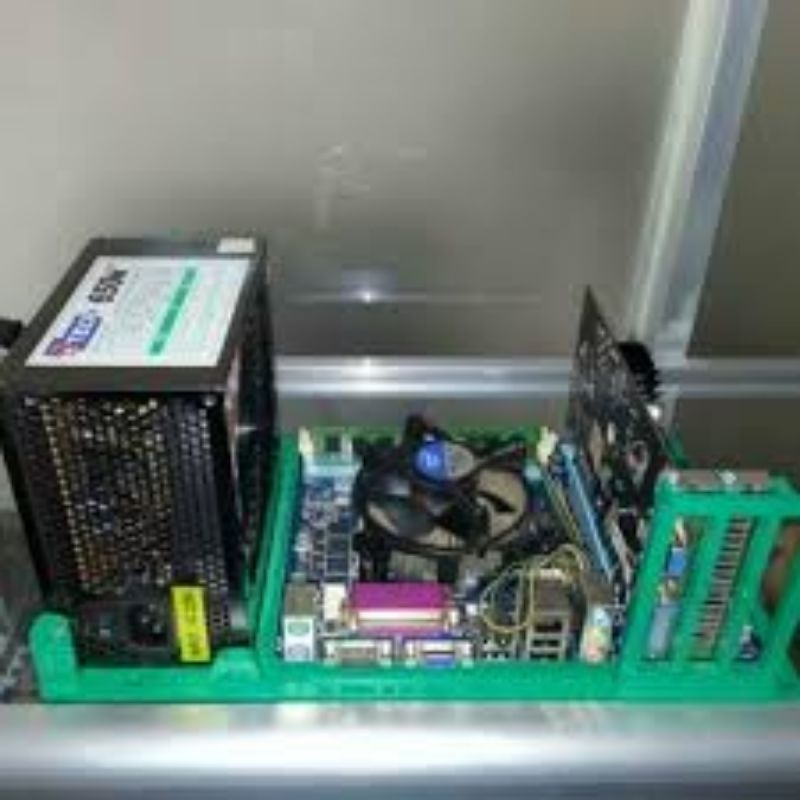 Khay gắn lắp pc thay cho case máy tính
