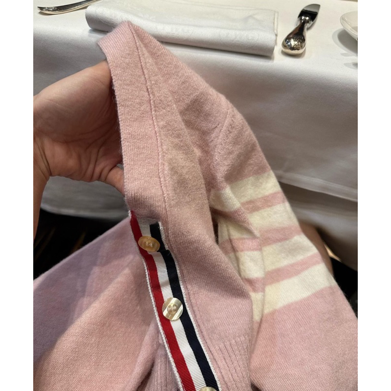 Set áo khoác Cardigan Thom + Chân váy Thom