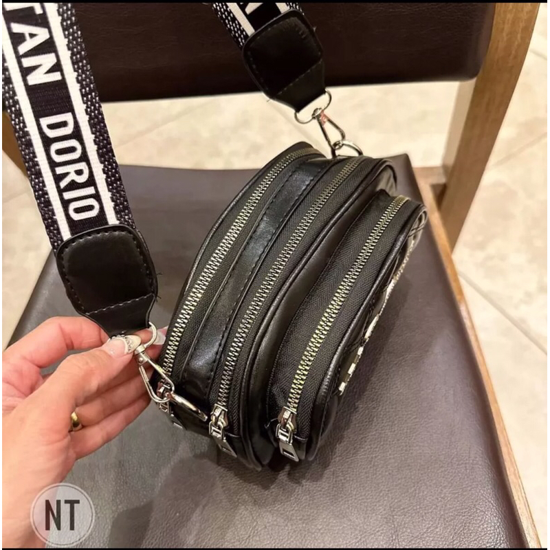 TÚI ĐEO CHÉO ĐEO VAI NỮ 3 NGĂN RỘNG RÃI CHẤT DA MỀM TÚI MINI 18CM EMVY_TUI WANG ĐÁ