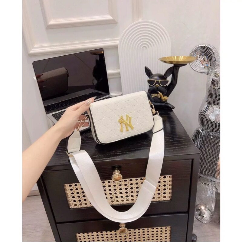 Túi mlb ny nam nữ dáng vuông đeo chéo đẹp giá rẻ phong cách thời trang hàn quốc DC263