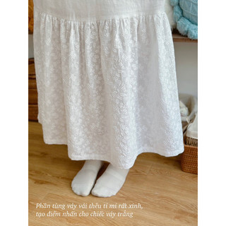 Đầm linen sát nách cổ V