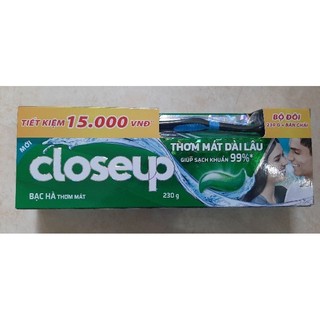 Kem đánh răng Closeup bạc hà thơm mát 230g tặng bàn chải