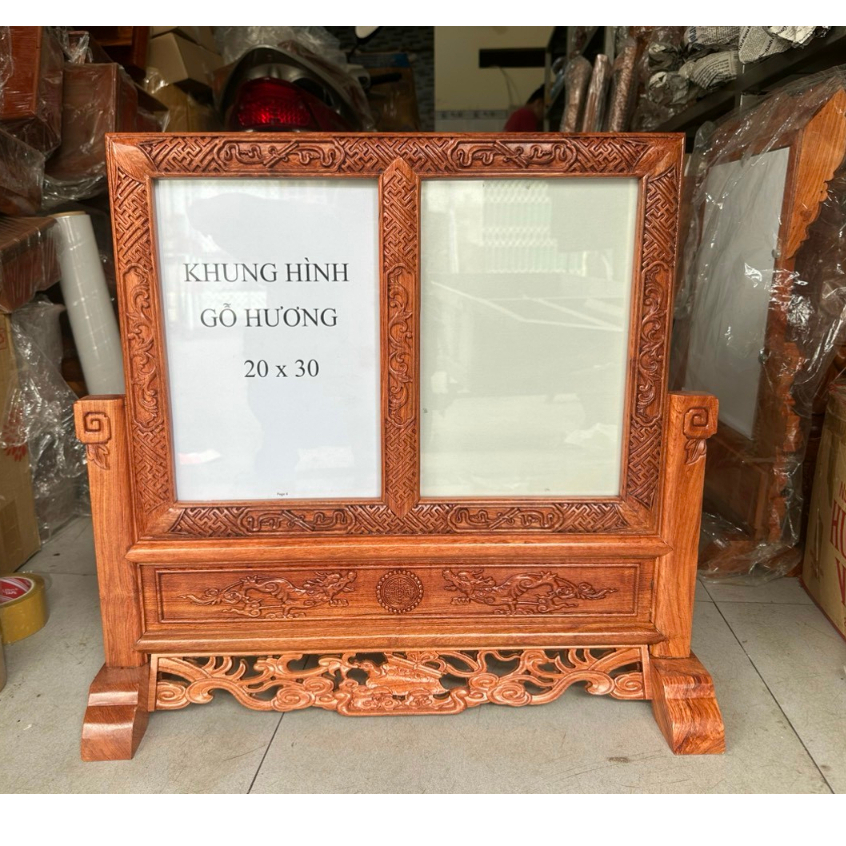 Khung ảnh thờ đôi trạm gấm gỗ hương 2 ảnh thờ 20x30 cm cao cấp