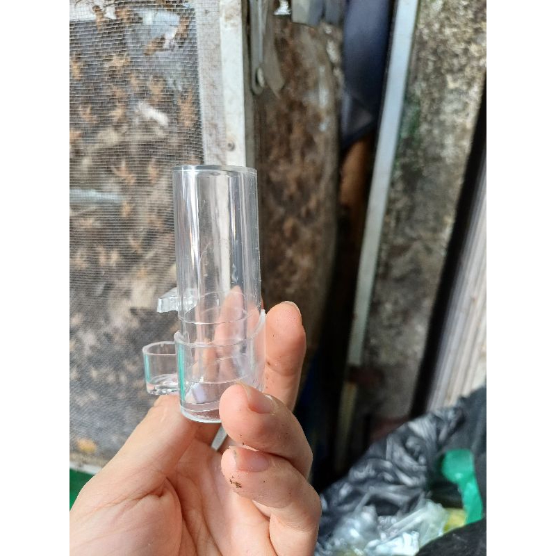 Cóng nước nhựa khuyên