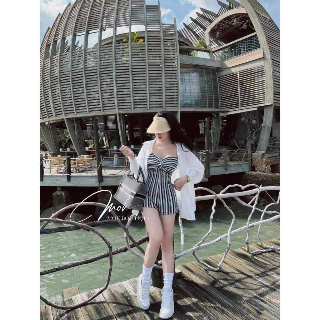 Set đồ nữ jumsuite hai dây dáng ngắn chất ren lưới hoạ tiết sọc mix áo sơ mi chất đũi tay dài form rộng phù hợp đi biển