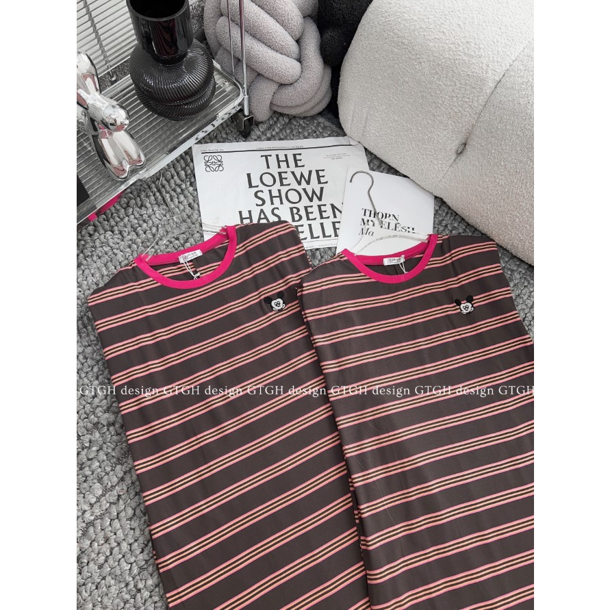 Váy suông kẻ thêu Mickey tay hến so hott Hàng freesize