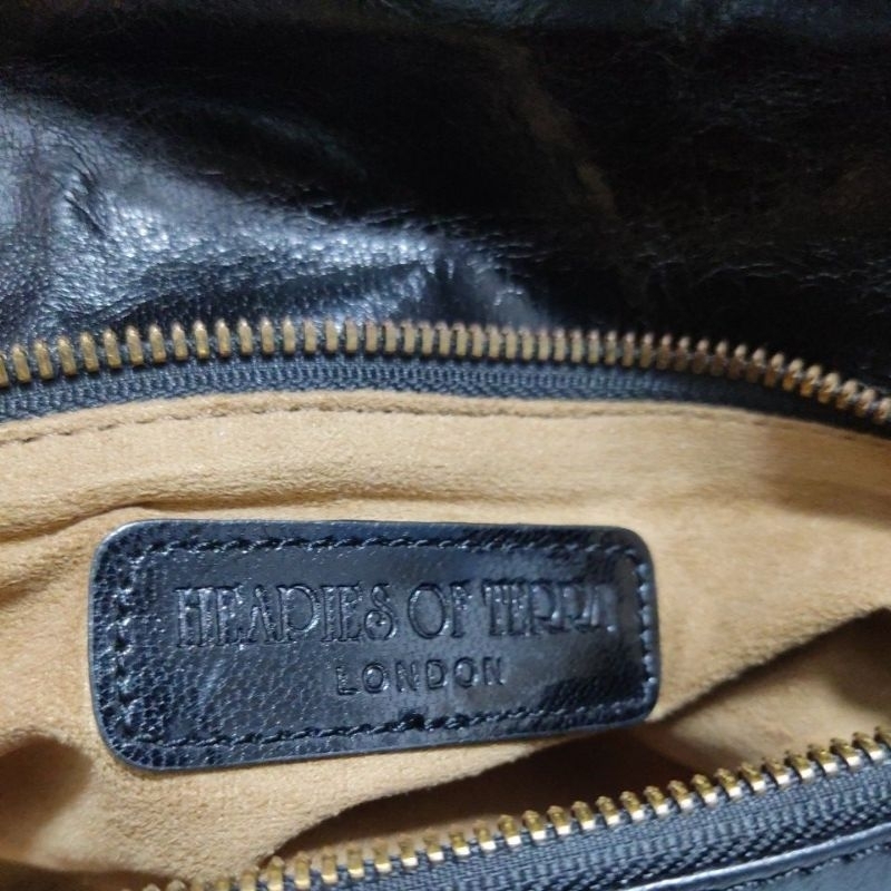 Túi H44 si hiệu HEAPIES OF TERRA London da bò bóng 25cmx10cmx2cm