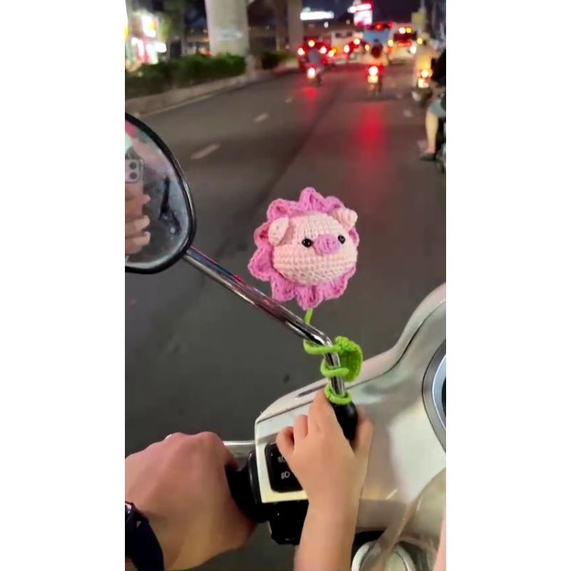 Hoa đầu thú gắn gương xe máy handmade