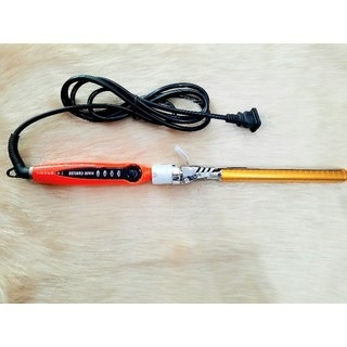 Máy uốn lọn HAIR CURLER có đủ size cho khách chọn.