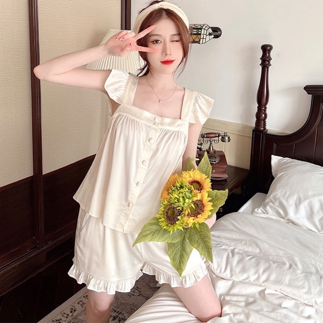Bộ Ngủ Lụa Satin Cánh Tiên Cổ Vuông Siêu Xinh
