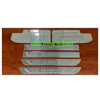 Nẹp bước chân, ốp bậc cửa, chống trầy cửa MITSUBISHI Grandis