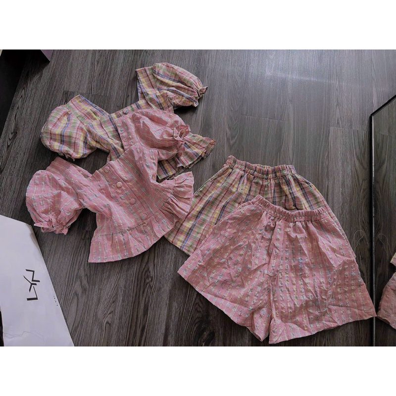 Set Bộ Xốp Hồng Tay Phồng Cúc Bọc + Quần Short Xoè Rộng