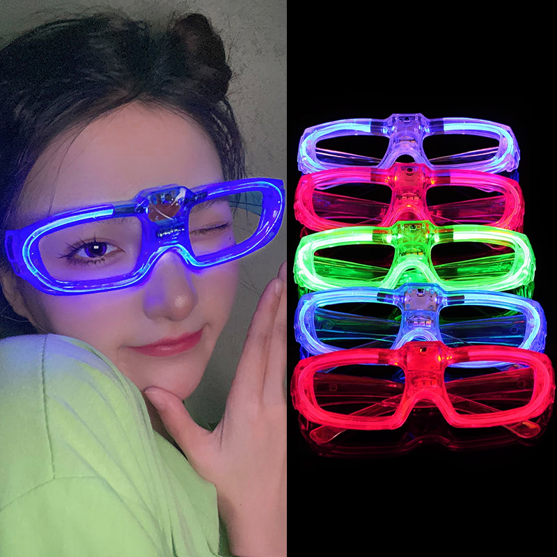 Kính mắt gắn đèn led phát sáng nhiều màu sắc vui nhộn cho các bữa tiệc noel đi bar