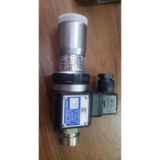 Công tắc áp suất dầu hjcs-02