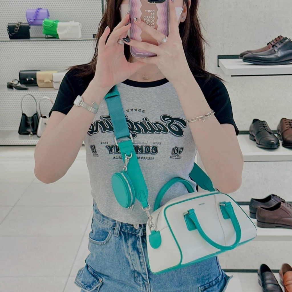 Túi nữ quai xách + đeo chéo size 26  dáng hình thang bầu có ví tròn PW2-66390004 full màu