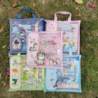 Set túi bút làm quà tặng( gồm 12 sáp màu,12 chì màu+hộp bút+sét tẩy+bút chì+gọt bút chì+thước kẻ+1 quyển sổ in hình