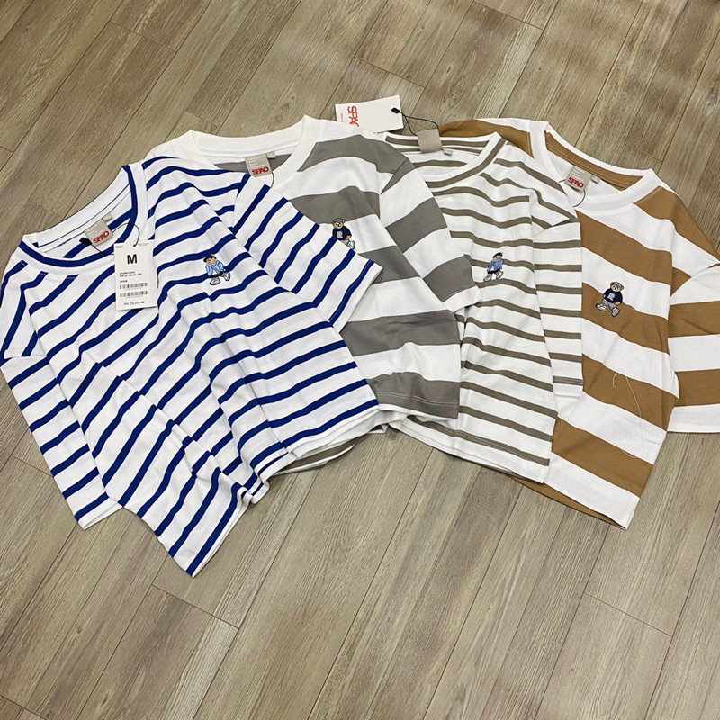 Áo thun croptop sọc thêu logo gấu Spao