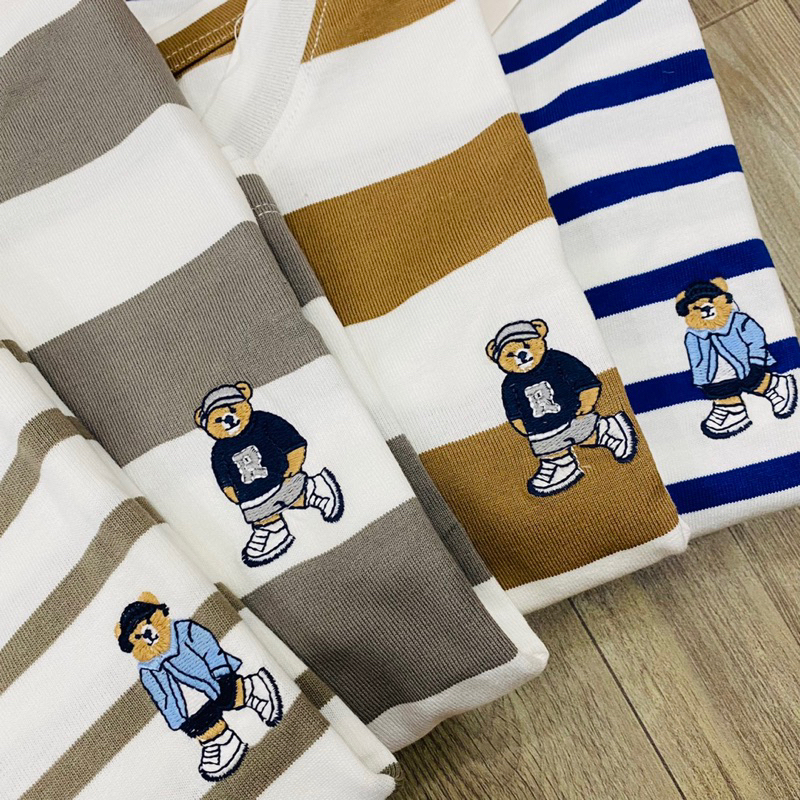 Áo thun croptop sọc thêu logo gấu Spao