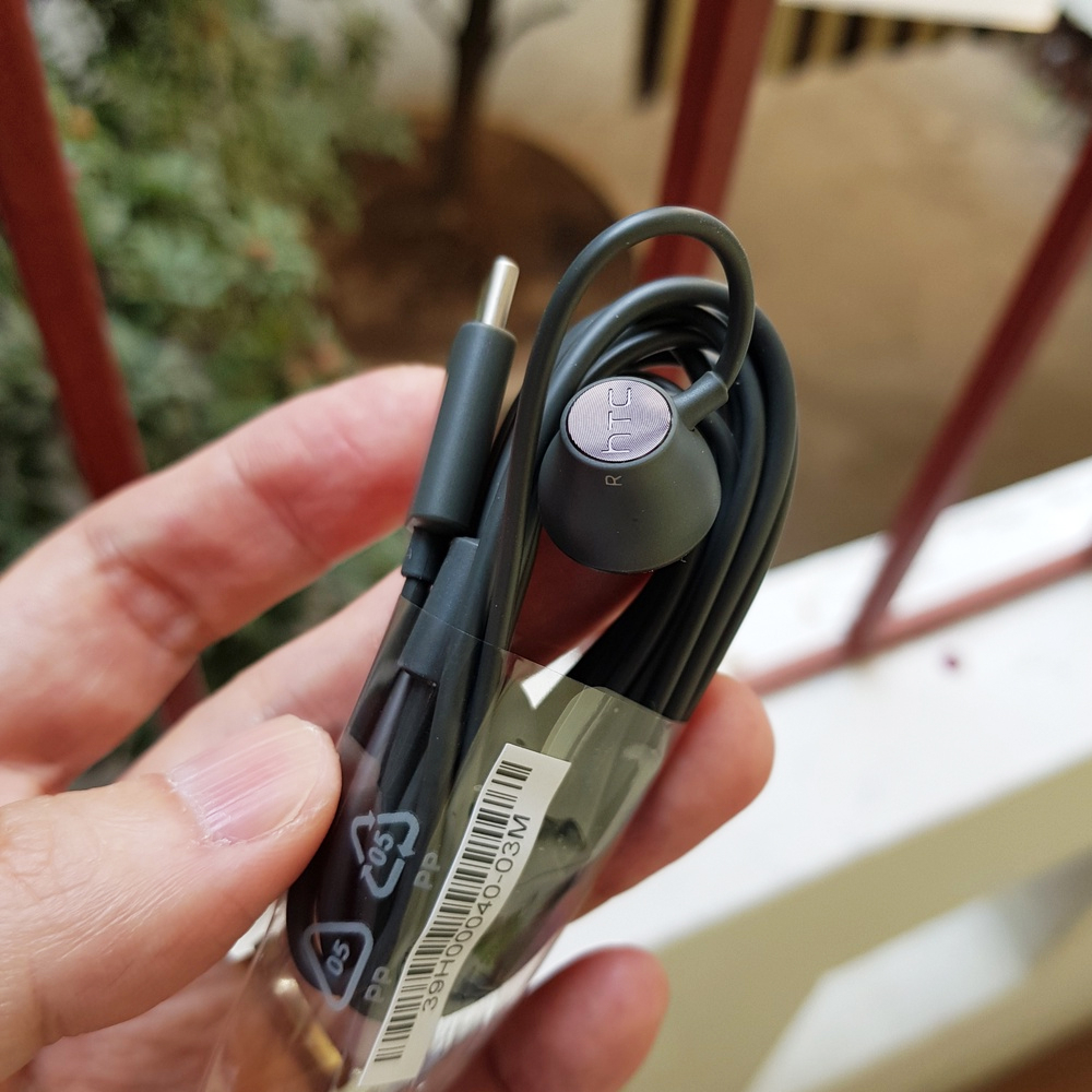 Tai nghe HTC Usonic U11/ U11+ / U12+, chân Type- C  - Hàng Zin Hãng Bass ấm sâu rất em, nghe siêu hay