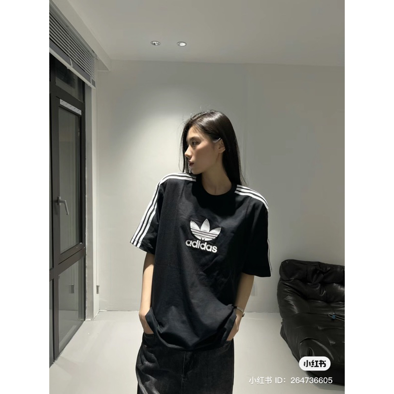 Áo Thun Adidas Centre Stage Chính Hãng