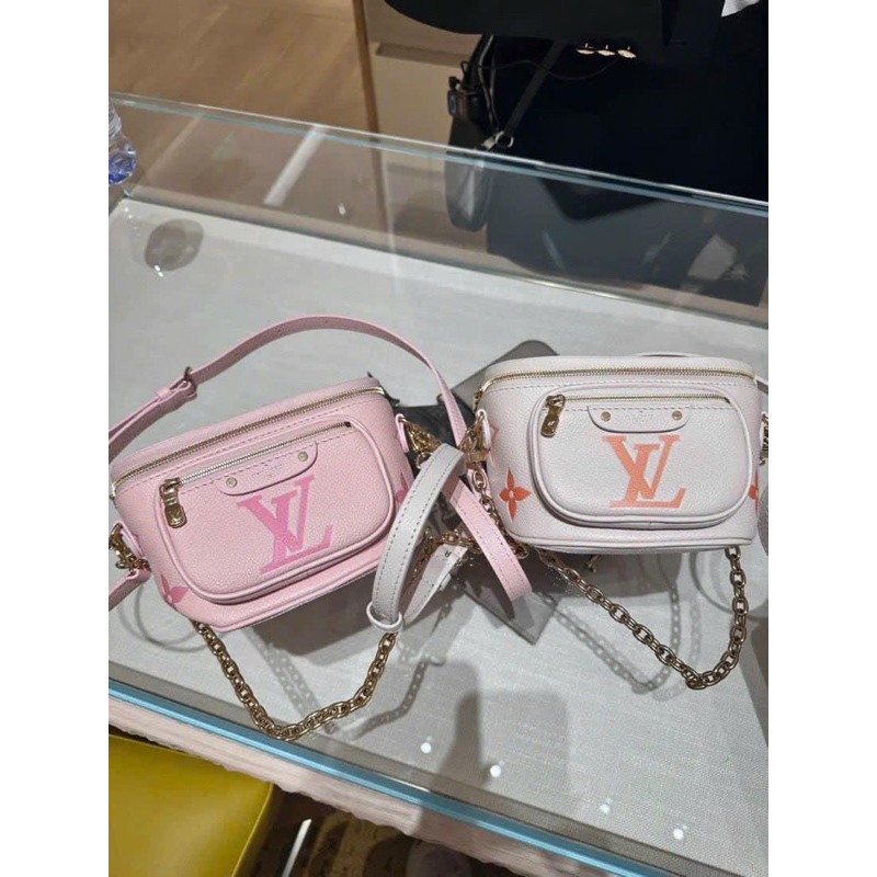 Túi đeo chéo LV bumbag mini size 17cm tag vàng kèm ngăn nhỏ xinh xắn cá tính hoạ tiết hoa W266-17