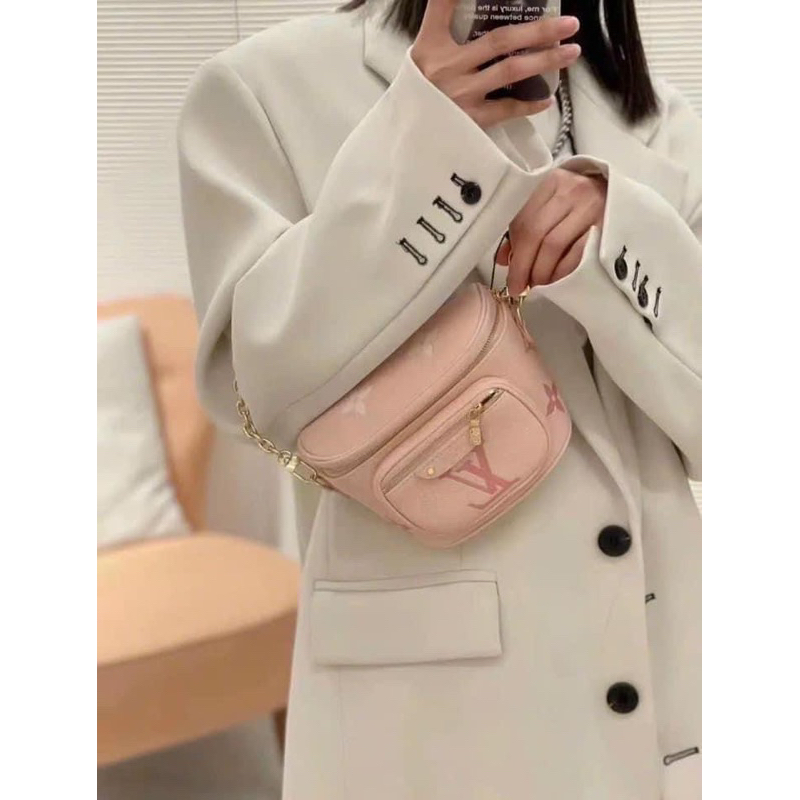 Túi đeo chéo LV bumbag mini size 17cm tag vàng kèm ngăn nhỏ xinh xắn cá tính hoạ tiết hoa W266-17