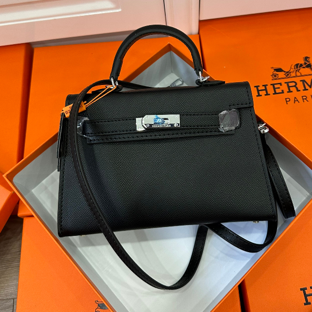 Túi Xách Nữ Cao Cấp Đeo Chéo Thời Trang H〽️ size 22cm L01030 LAROSE