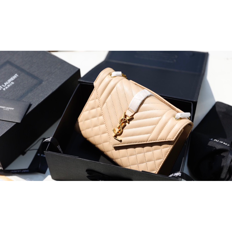 Túi đeo chéo phong thư Enve fullbox nam châm 2 lớp nguyên seal 2 màu đẹp size 24 W766-24