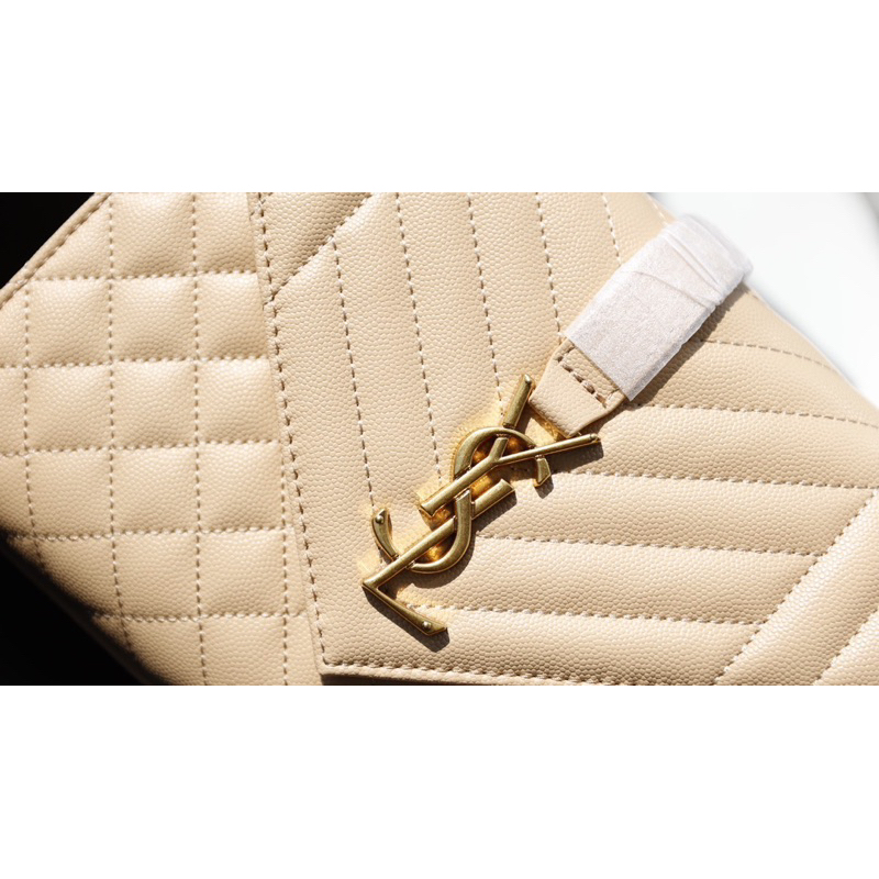 Túi đeo chéo phong thư Enve fullbox nam châm 2 lớp nguyên seal 2 màu đẹp size 24 W766-24