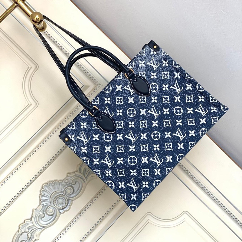 Túi quai xách Tote Lv Onthego vảu denim tag kim loại size 35 vừa đẹp cho du lịch và văn phòng W266-35