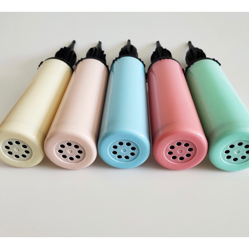 Dụng cụ bơm bóng cầm tay