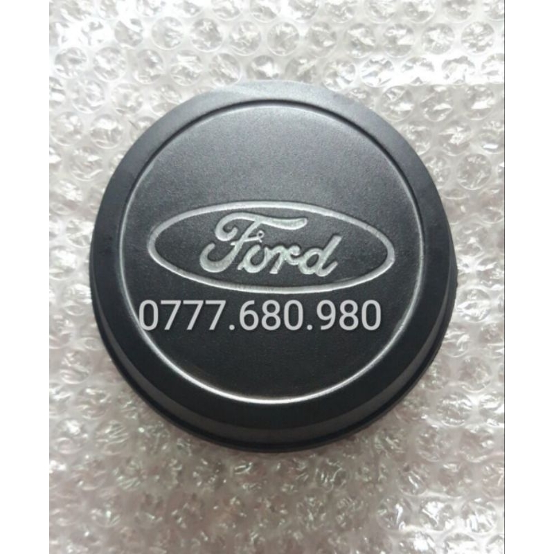 CHỤP MÂM ĐEN FORD TRANSIT 16 CHỖ