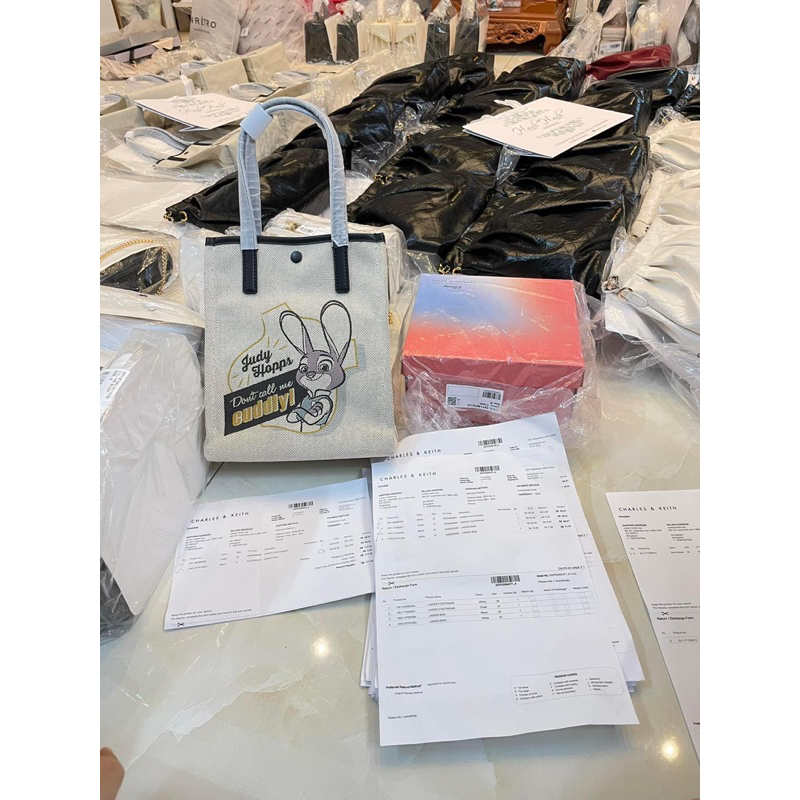 Túi thỏ hàng gift hãng CNKe!th