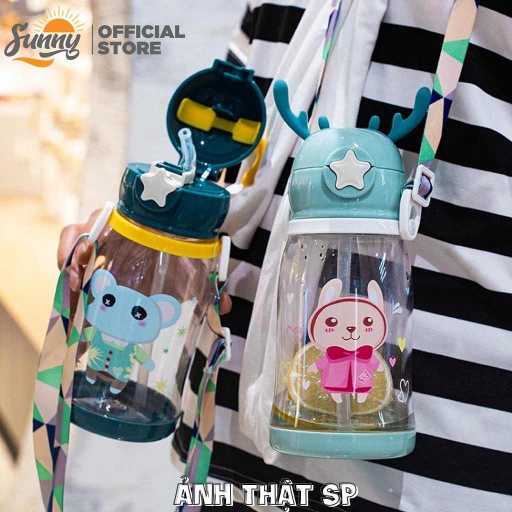 Bình nước sừng hươu nhựa PP có ống hút, dây đeo hoạt hình dễ thương dung tích 600ml