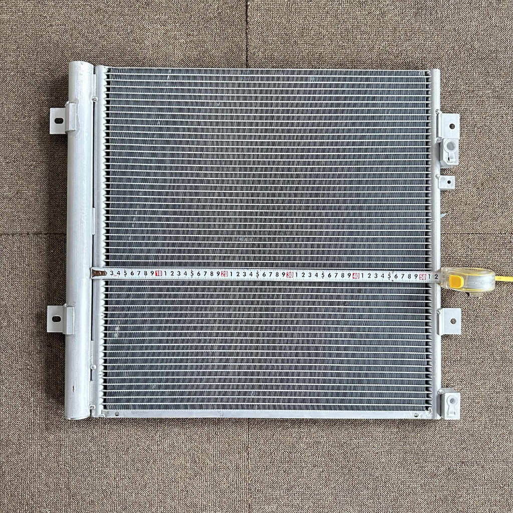 Dàn nóng Howo T5G. Dàn nóng điều hòa ô tô