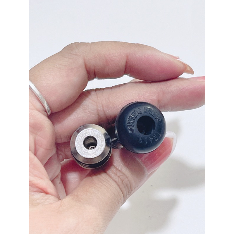 Van vòi không ruột cho bánh mâm, chân van xe số và tay ga