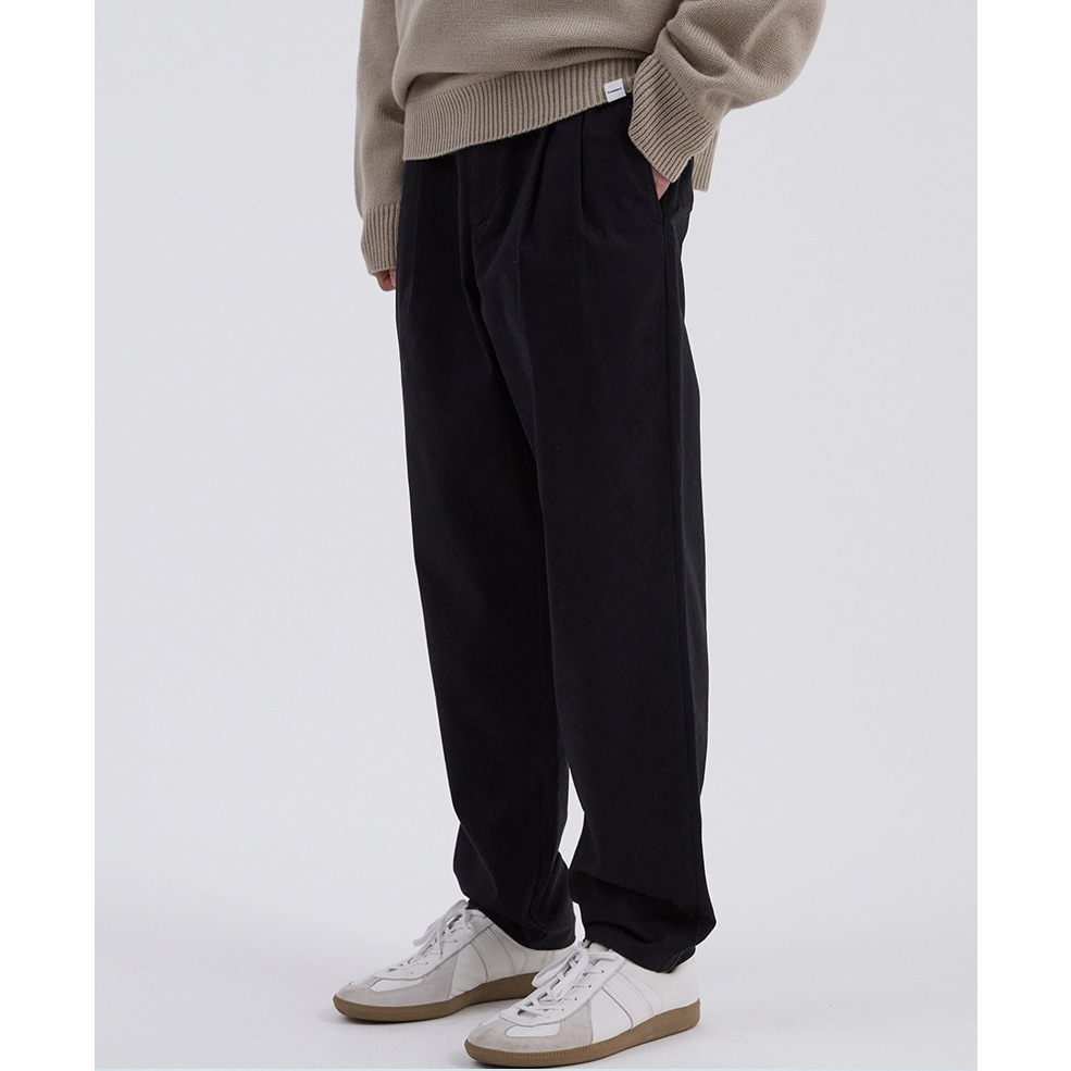 Quần kaki Covernat 2203PT01 dây rút form Tapered Fit Chino Pants